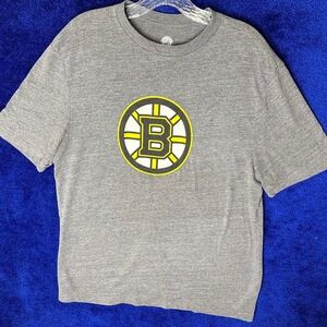 Grey and yellow Boston Bruins NHL t-shirt #NHL #Bruins‎